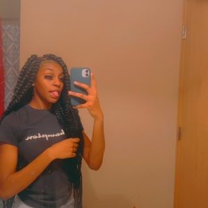 Meet your Posher, Zari